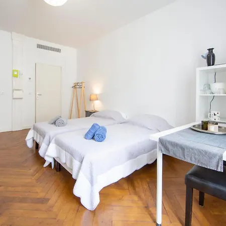 Cosy 27 M2 In Rue D'antibes And Croisette Apartment